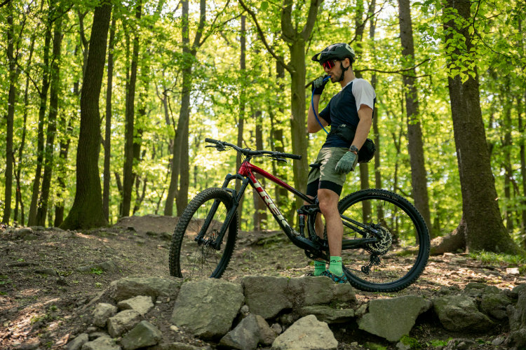 1. Noste cyklistickú prilbu