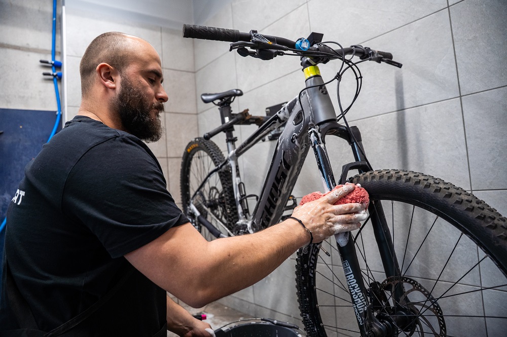 Dôkladné vyčistenie bicykla a e-biku