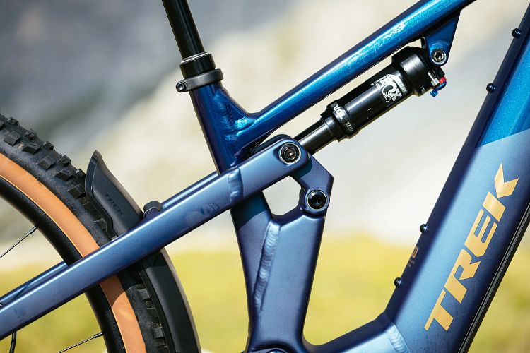 Podvozok, kolesá a odpruženie elektrobicykla