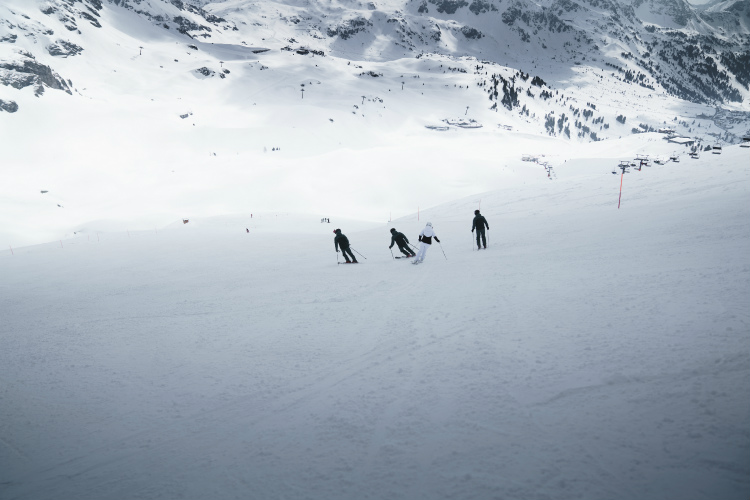 Prečo si vybrať lyžovačku v Alpách a nie na Slovensku?