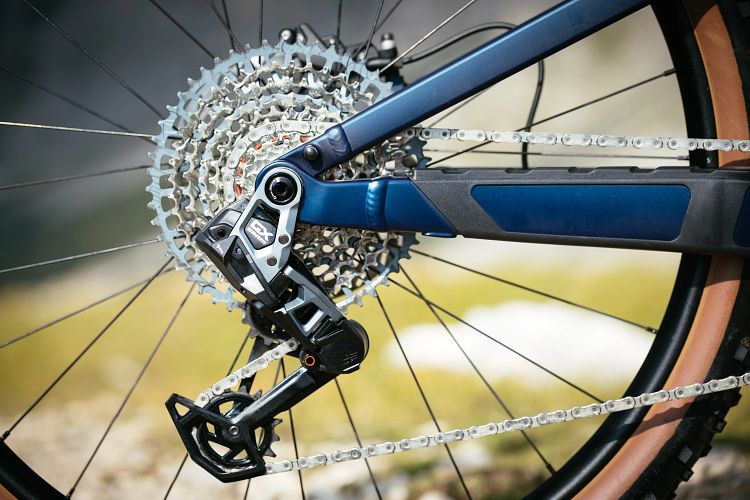Radenie, reťaz a prevodovka elektrobicykla