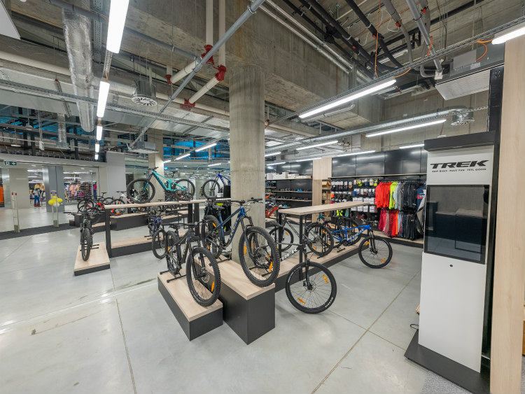 Trek Flagship Store Bratislava - Zážitok s nakupovania