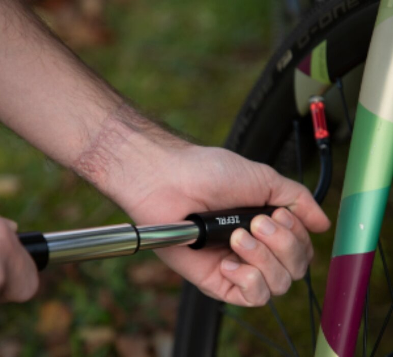 Pumpa Zefal Air Profil Strieborná Al 116 Psi