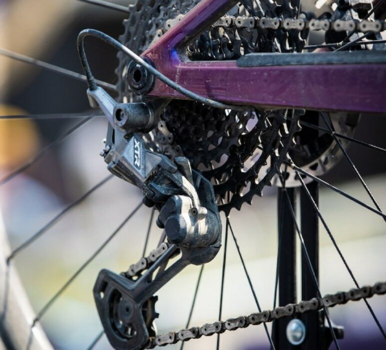 Reťaz Shimano HG93 9-kolo 114 čl.