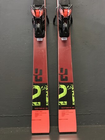 Testované lyže Völkl Racetiger GS 19/20