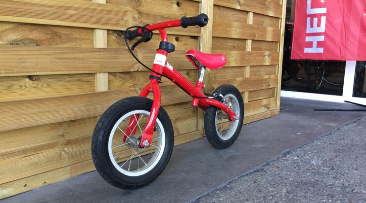 Odrážadlo Červené 12"