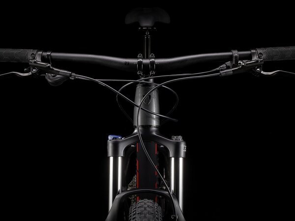 Bicykel Trek Roscoe 6 Lithium Grey/Cobra Blood 2021