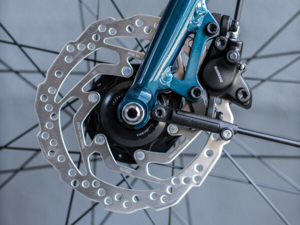 Bicykel Trek District 3 Equipped Stagger Dark Aquatic 2023