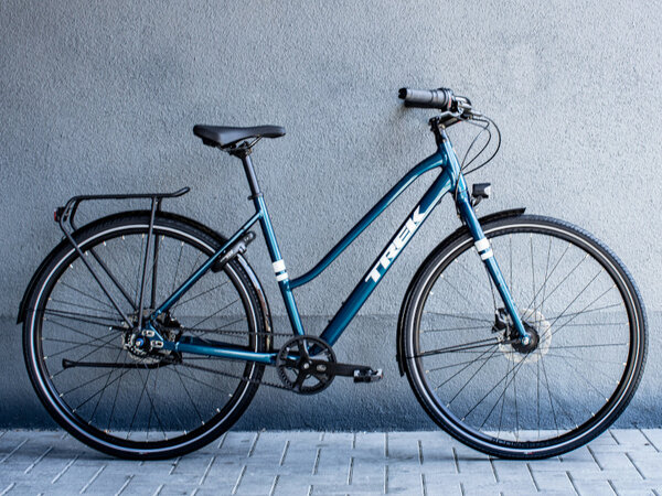 Bicykel Trek District 3 Equipped Stagger Dark Aquatic 2023