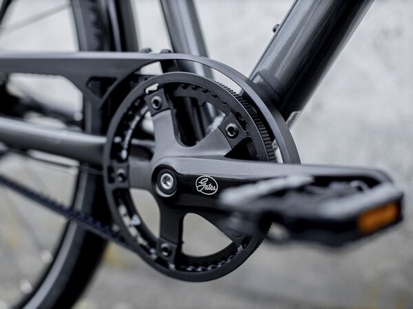 Bicykel Trek District 4 Equipped Stagger Lithium Grey 2023