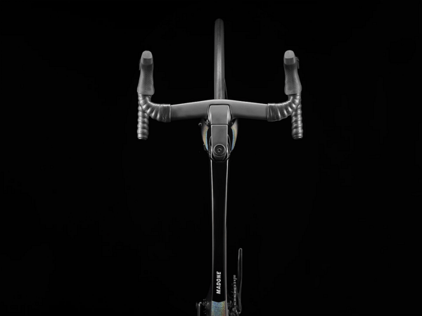 Bicykel Trek Madone SLR 6 eTap Gen 6 Dark Prismatic/Trek Black 2022