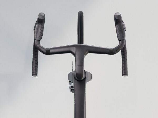 Bicykel Trek Madone SLR 9 AXS Gen 8 Matte Carbon Smoke/Prismatic Pearl 2026