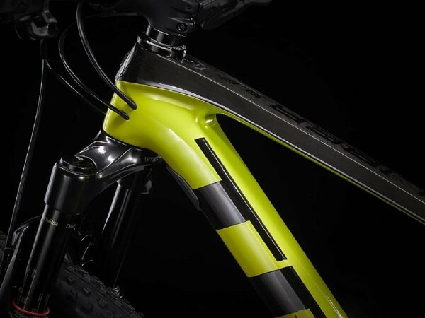 Bicykel Trek Procaliber 9.6 Volt/Raw Carbon 2022