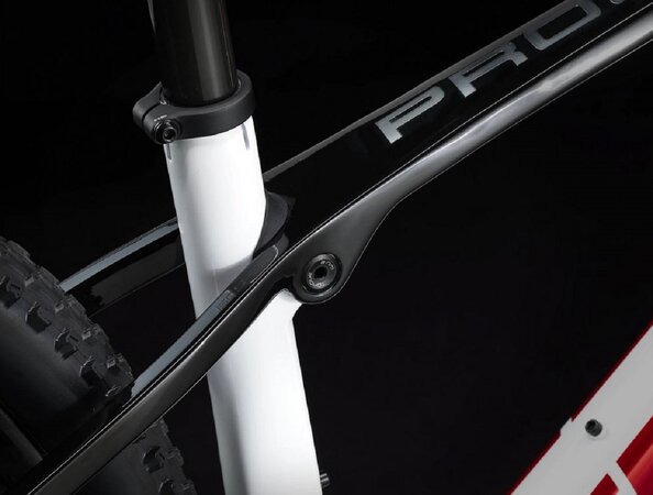 Bicykel Trek Procaliber 9.7 Crystal White/Trek Black 2023