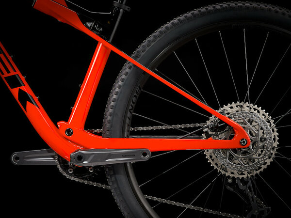 Bicykel Trek Supercaliber 9.6 Radioactive Red/Trek Black 2023