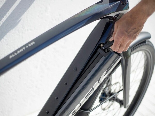 Elektrobicykel Trek Allant+ 9.9S Dark Prismatic/Trek Black E 2022