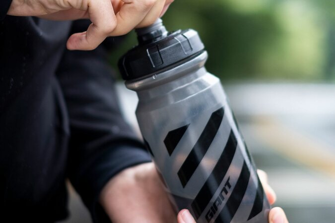 Fľaša Giant Doublespring 0,60l Transparent Gray/Black