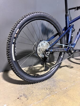 Testovaný bicykel Ghost Riot Trail 29 Dirty Blue/Black 2023