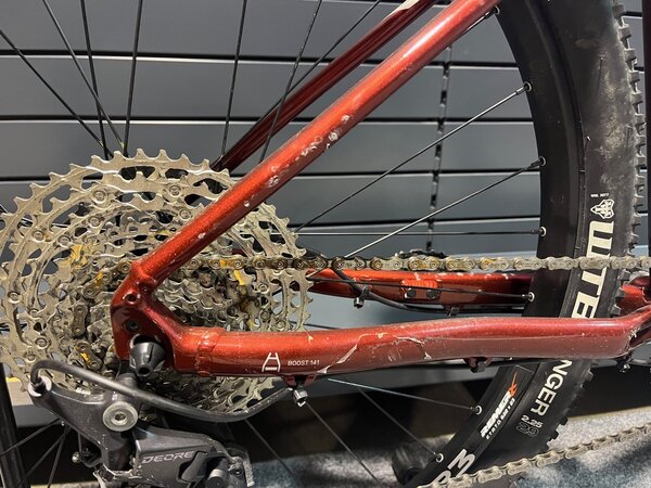 Testovaný Bicykel Kross Level 6.0 Ruby/Silver Glossy 2022