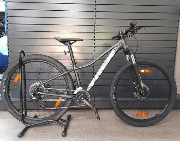 Testovaný Bicykel Trek Marlin 5 Lithium Grey 2023 RK23