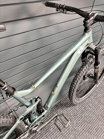 Testovaný bicykel Giant Stance 29 2 Misty Forest 2024