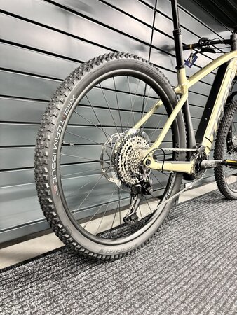 Testovaný elektrobicykel Trek Powerfly 7 Gen 4 Satin Supernova/Dnister Black 2023