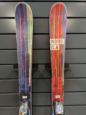 Používané lyže Nordica Ace J