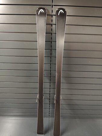Používané lyže Head Supershape e-Speed 23/24