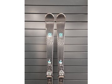 Testované lyže Völkl Flair SC Carbon 23/24 T2