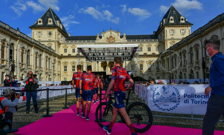 Giro 2021 - Tímy a jazdci