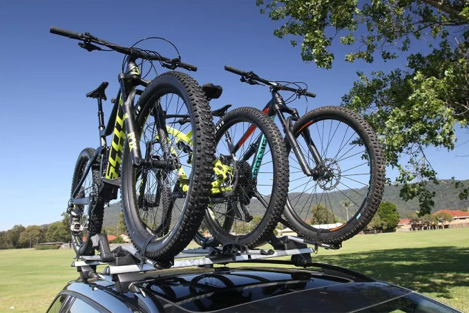 Preprava bicykla na strešnom nosiči